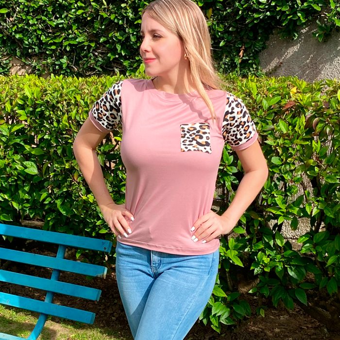 T-Shirt Mangas y Bolsillo Animal Print